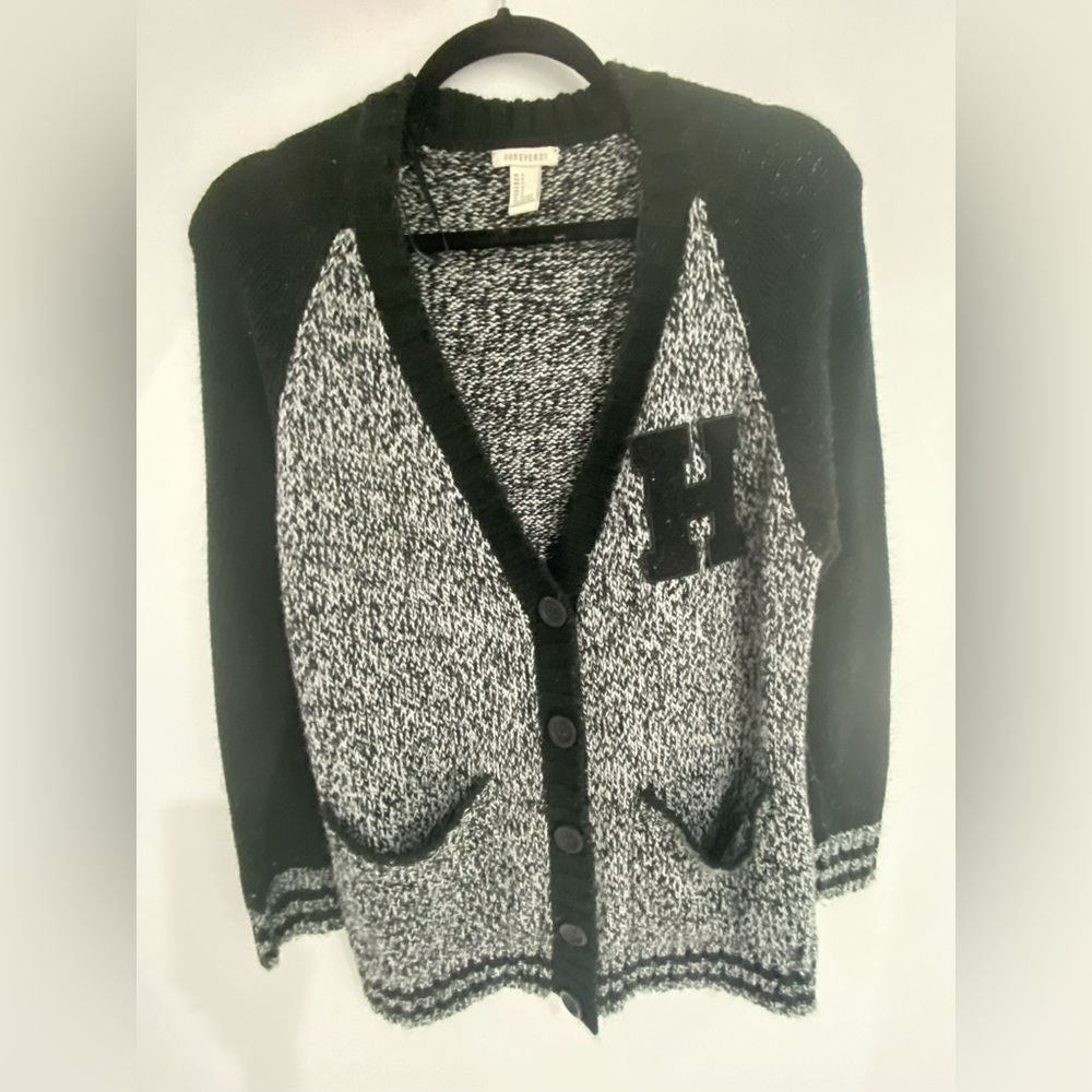 Knit cardigan - size small